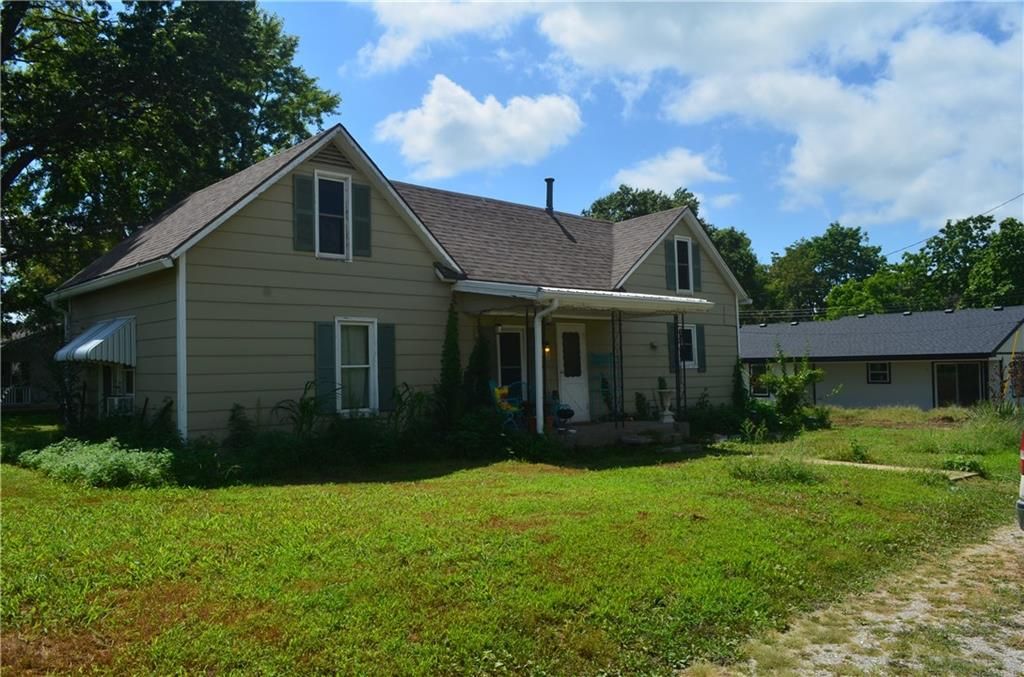 403 E Chestnut Street, Archie, MO 64725