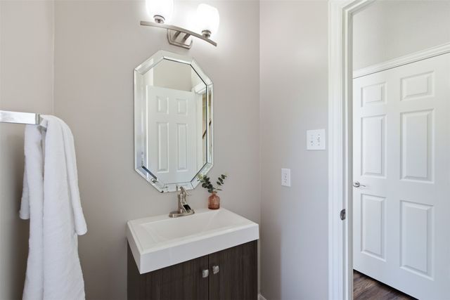 1395 Clear Creek Drive, Lewisville, TX 75067