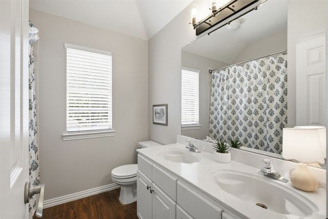 1395 Clear Creek Drive, Lewisville, TX 75067