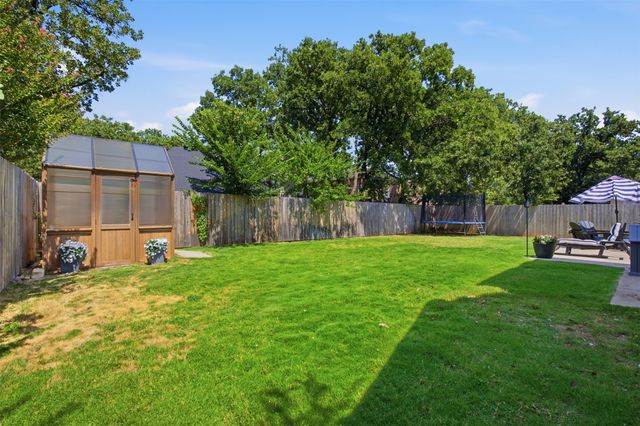 1395 Clear Creek Drive, Lewisville, TX 75067