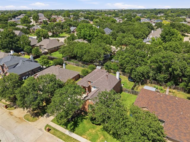 1395 Clear Creek Drive, Lewisville, TX 75067