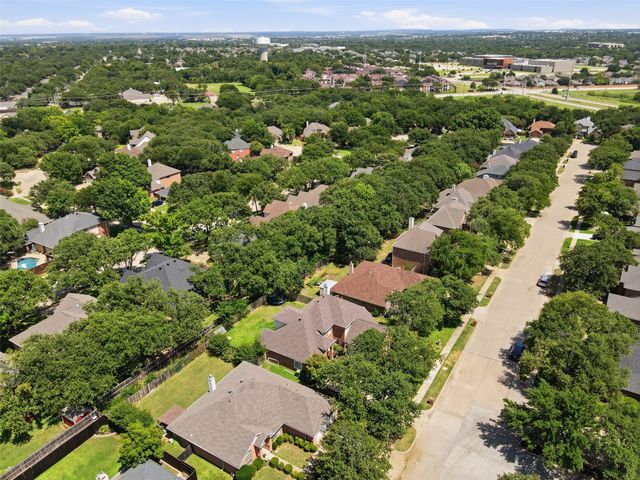 1395 Clear Creek Drive, Lewisville, TX 75067