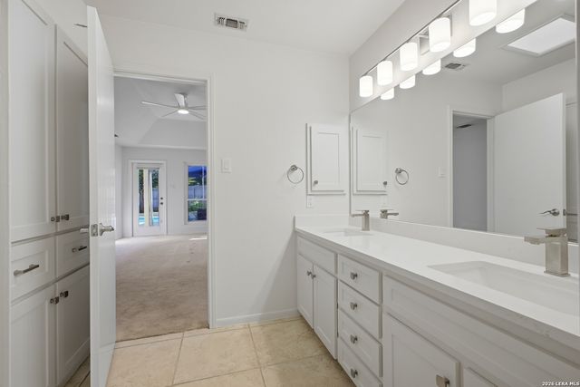 13307 LA VISTA DR, San Antonio, TX 78216