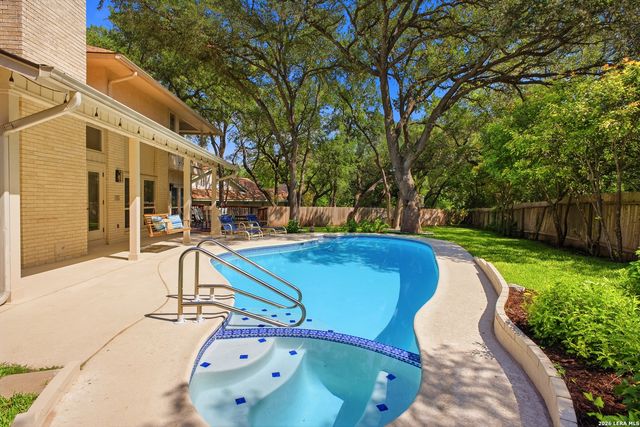 13307 LA VISTA DR, San Antonio, TX 78216