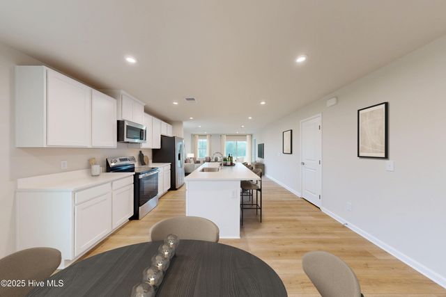 881 Haw Creek Avenue NE, Winnabow, NC 28479