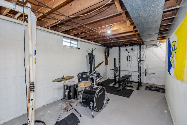 415 NE 4th Street, Stuart, IA 50250