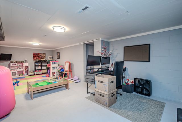 415 NE 4th Street, Stuart, IA 50250