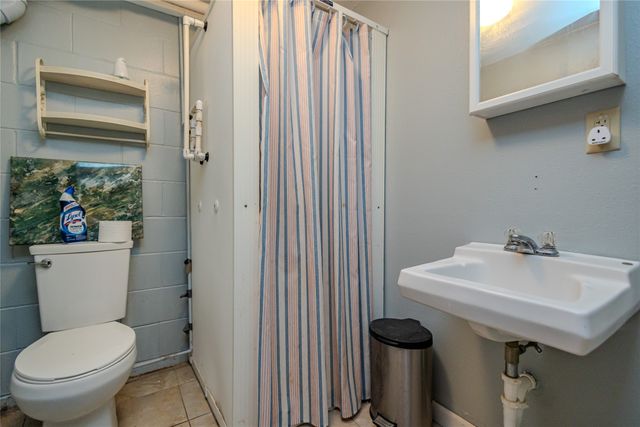 415 NE 4th Street, Stuart, IA 50250