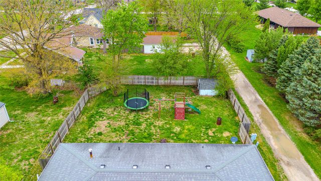 415 NE 4th Street, Stuart, IA 50250