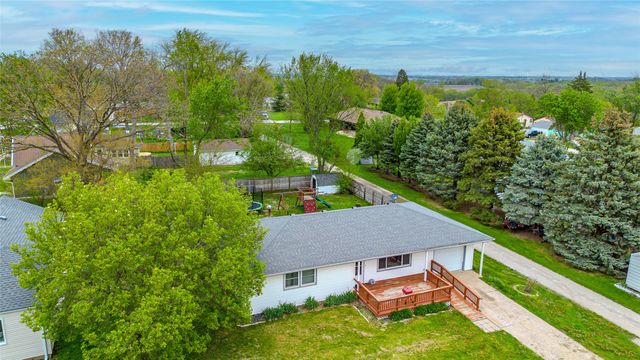 415 NE 4th Street, Stuart, IA 50250
