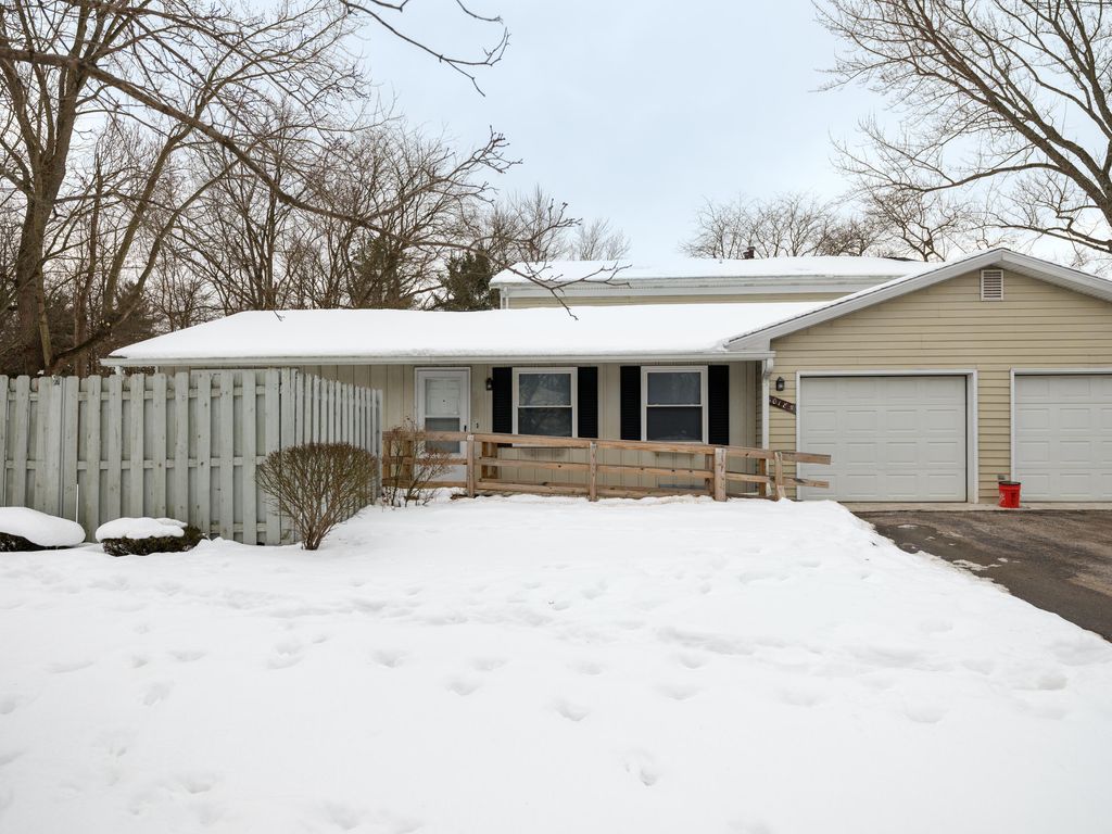 10185 Foxhollow Court, Portage, MI 49024