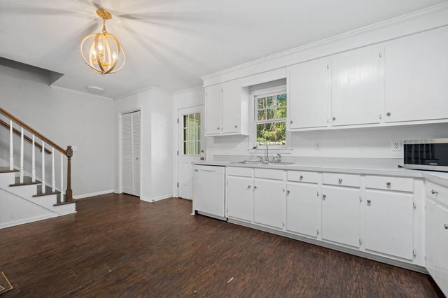 302 Springview Lane 11, Summerville, SC 29485