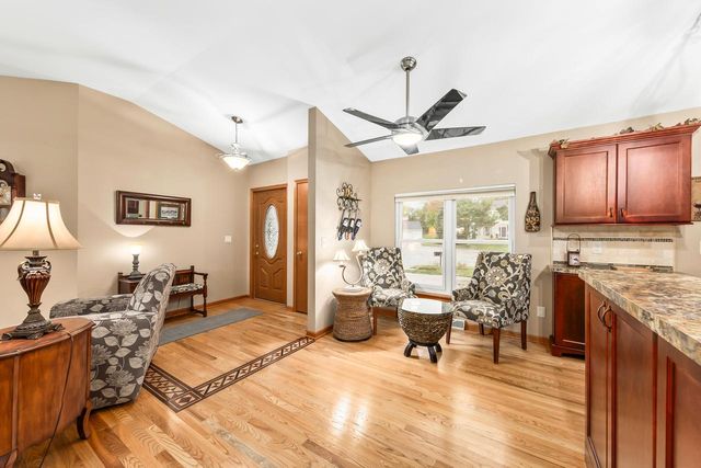 2508 Manchester COURT, Waukesha, WI 53188