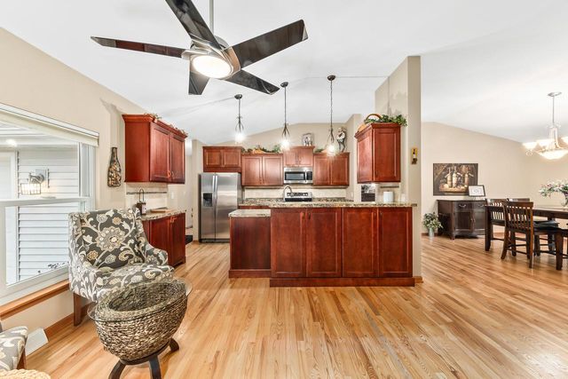 2508 Manchester COURT, Waukesha, WI 53188