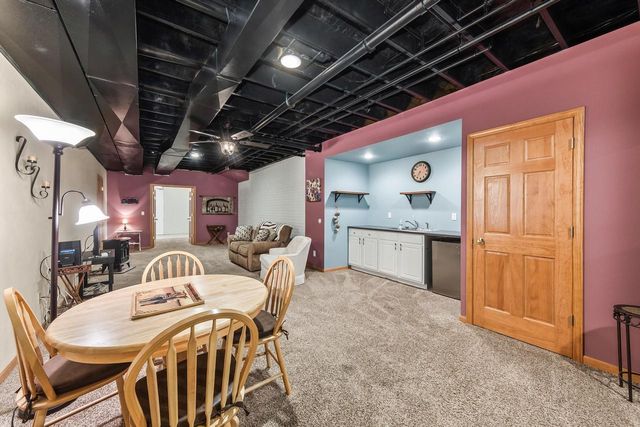 2508 Manchester COURT, Waukesha, WI 53188