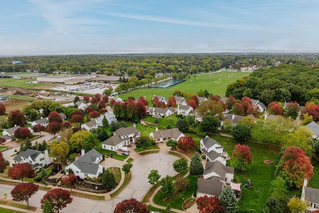 2508 Manchester COURT, Waukesha, WI 53188