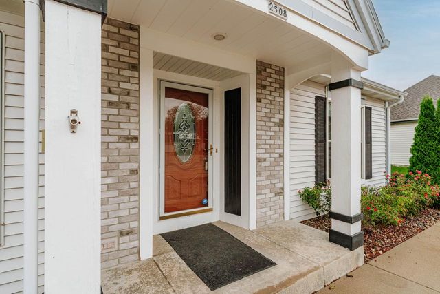 2508 Manchester COURT, Waukesha, WI 53188