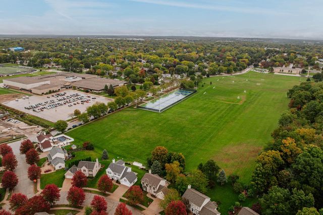 2508 Manchester COURT, Waukesha, WI 53188