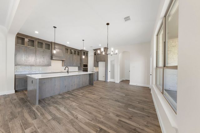 451 Paradise Ridge Drive, Waxahachie, TX 75167