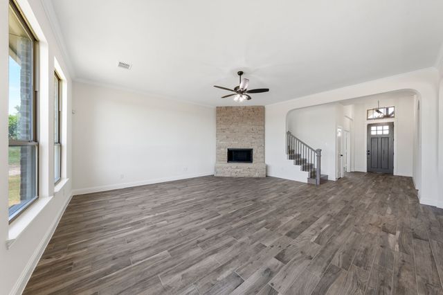 451 Paradise Ridge Drive, Waxahachie, TX 75167