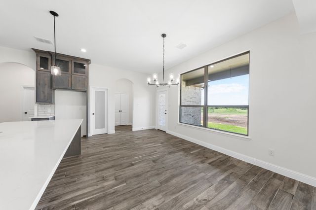 451 Paradise Ridge Drive, Waxahachie, TX 75167