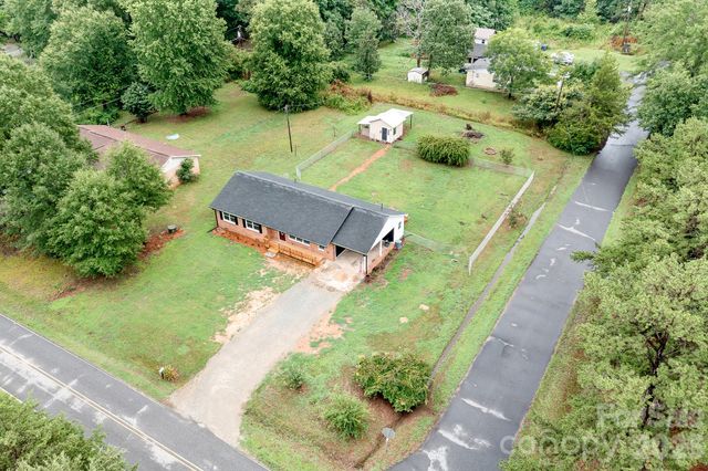 3388 Rhyne Forest Road, Iron Station, NC 28080