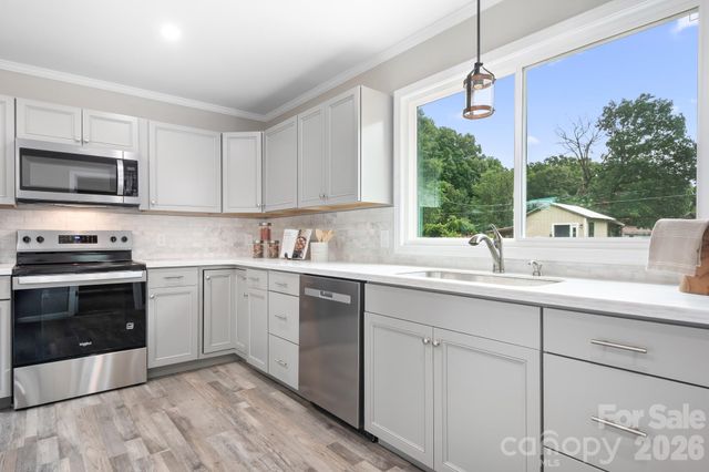 3388 Rhyne Forest Road, Iron Station, NC 28080