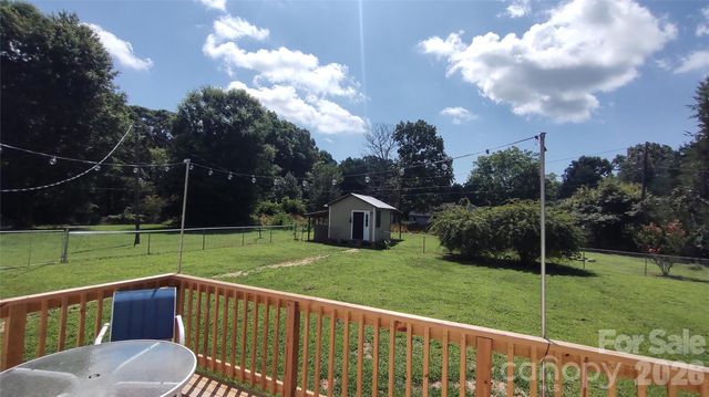 3388 Rhyne Forest Road, Iron Station, NC 28080
