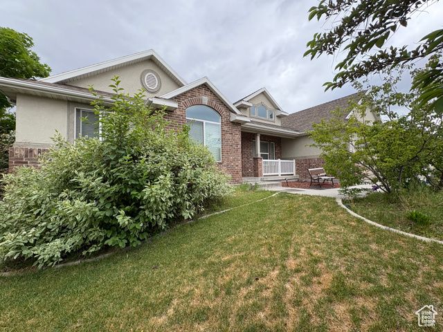 5633 W CORAL MOUNT LN, West Valley City, UT 84118