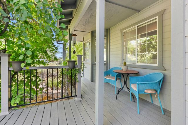 3133 Woodleigh Ln, Cameron Park, CA 95682