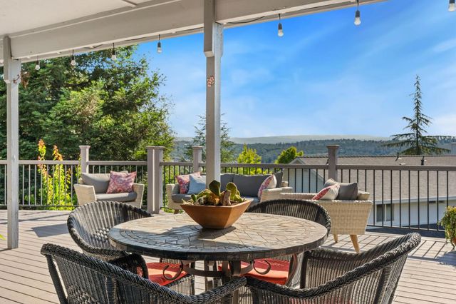 3133 Woodleigh Ln, Cameron Park, CA 95682