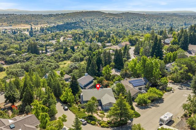 3133 Woodleigh Ln, Cameron Park, CA 95682
