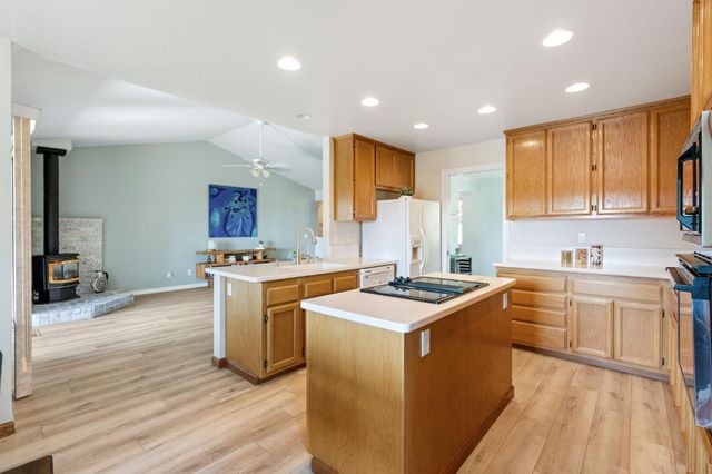 3133 Woodleigh Ln, Cameron Park, CA 95682