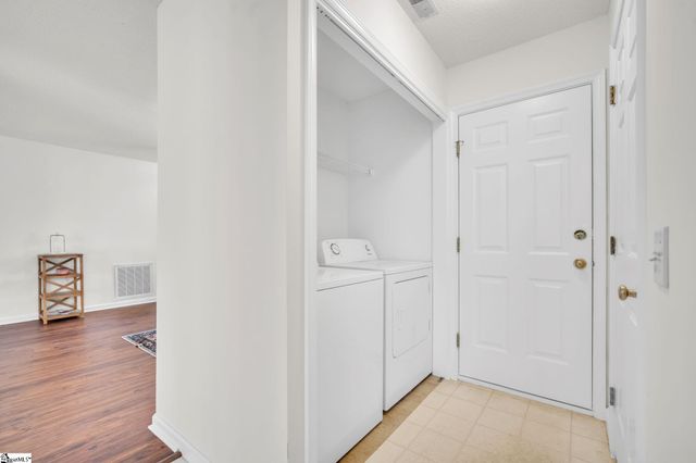 6 Milstead Way, Greenville, SC 29615
