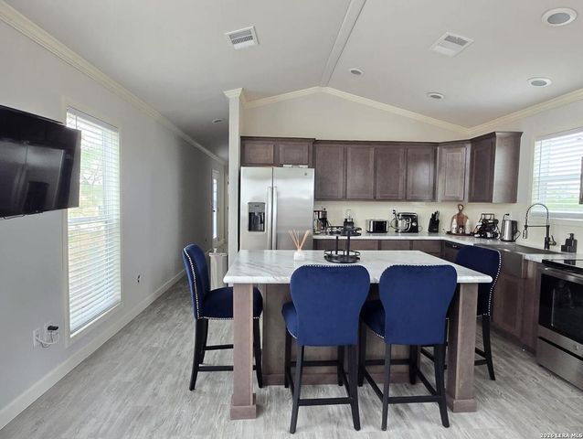 13083 Fm 2779, Moore, TX 78057