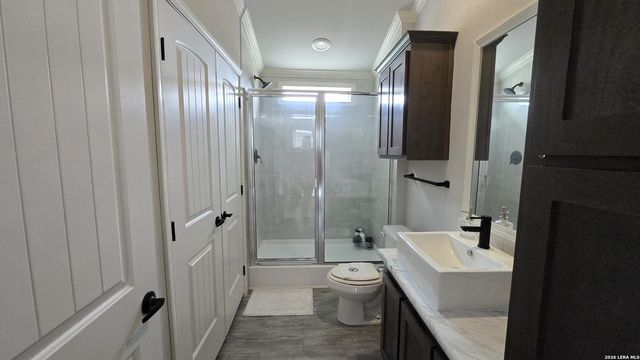 13083 Fm 2779, Moore, TX 78057