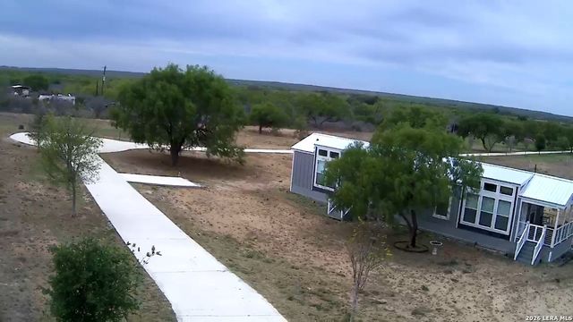 13083 Fm 2779, Moore, TX 78057