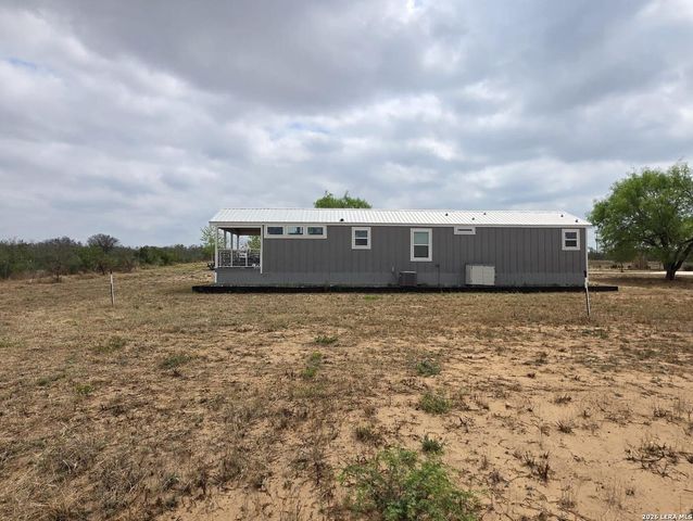 13083 Fm 2779, Moore, TX 78057
