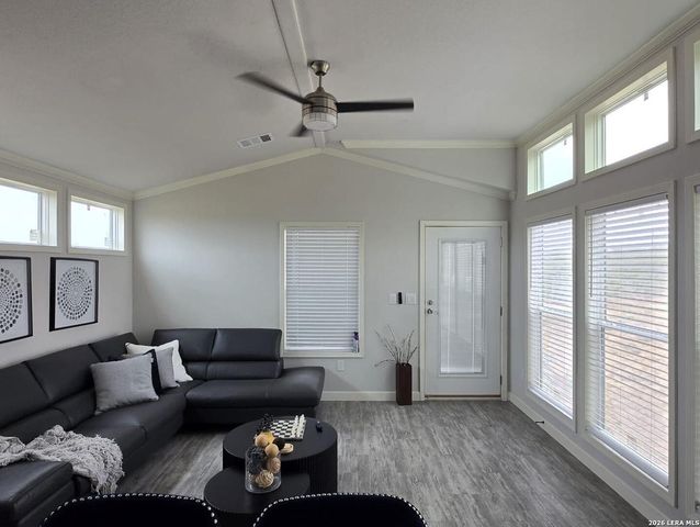 13083 Fm 2779, Moore, TX 78057