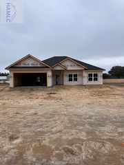 102 Mangrove Court, Jesup, GA 31546