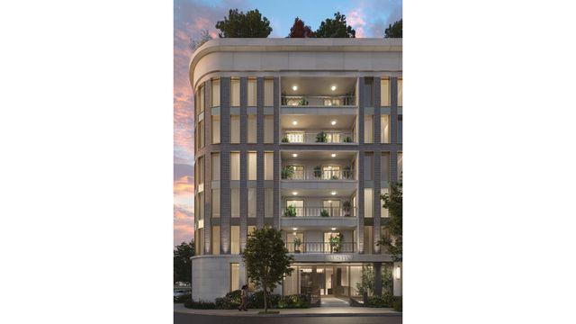 7829 Austin St # 406, New York City, NY 11375