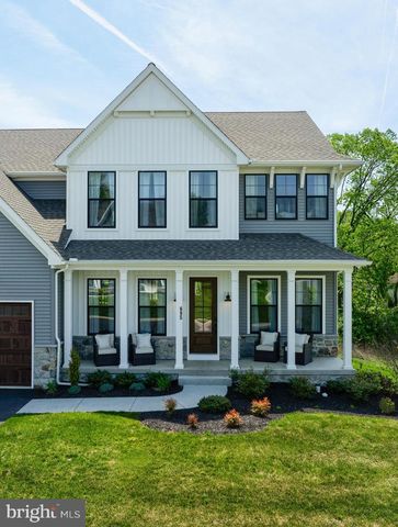 695 LAWRENCE BLVD, Lancaster, PA 17601