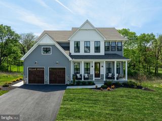 695 LAWRENCE BLVD, Lancaster, PA 17601