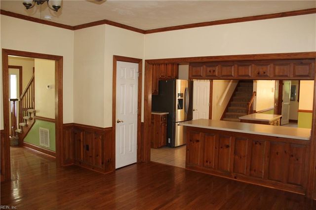 718 Beckley LN, Chesapeake, VA 23322