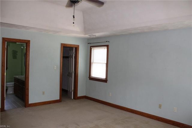 718 Beckley LN, Chesapeake, VA 23322