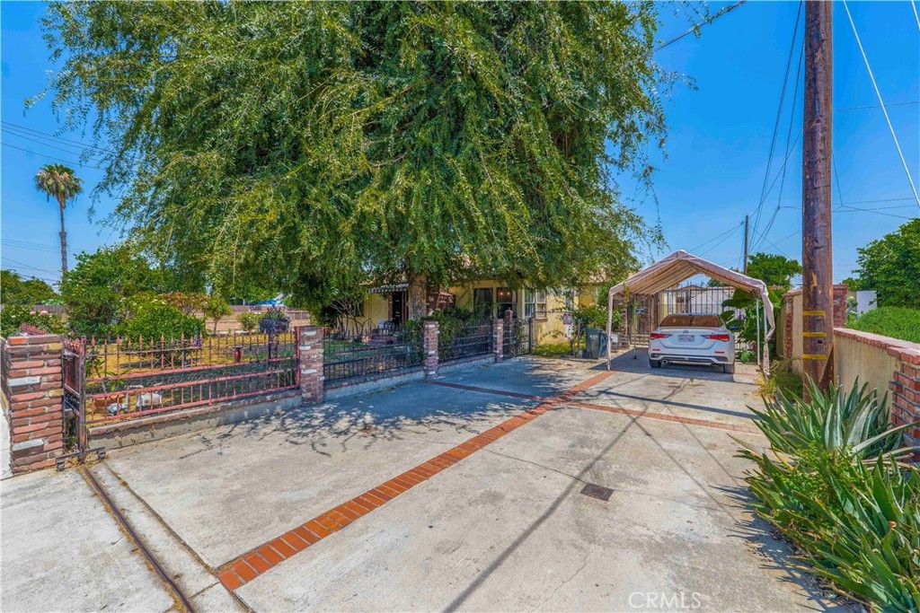 Image 3 of property listing at 11215 Maplefield, South El Monte, CA 91733