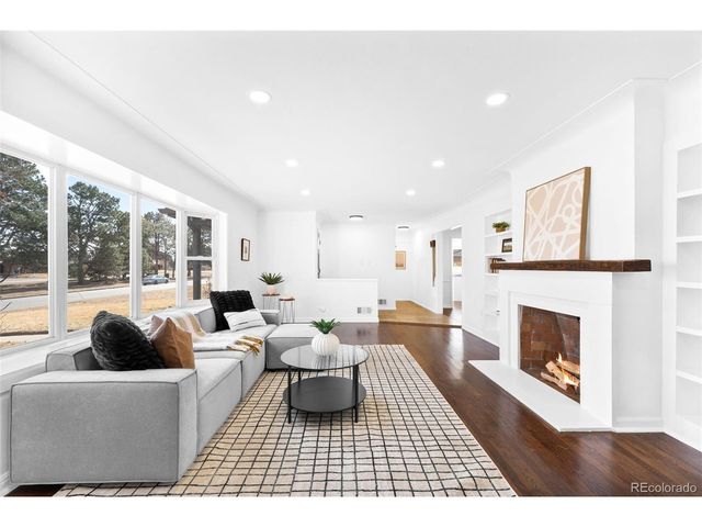 3035 N Monaco st Pkwy, Denver, CO 80207