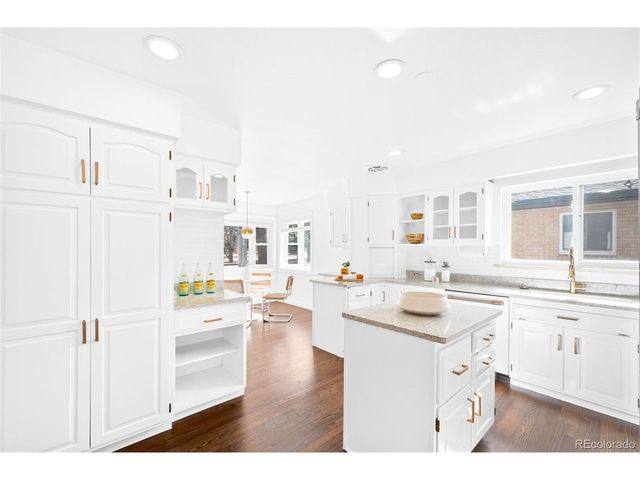 3035 N Monaco st Pkwy, Denver, CO 80207