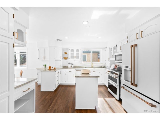 3035 N Monaco st Pkwy, Denver, CO 80207