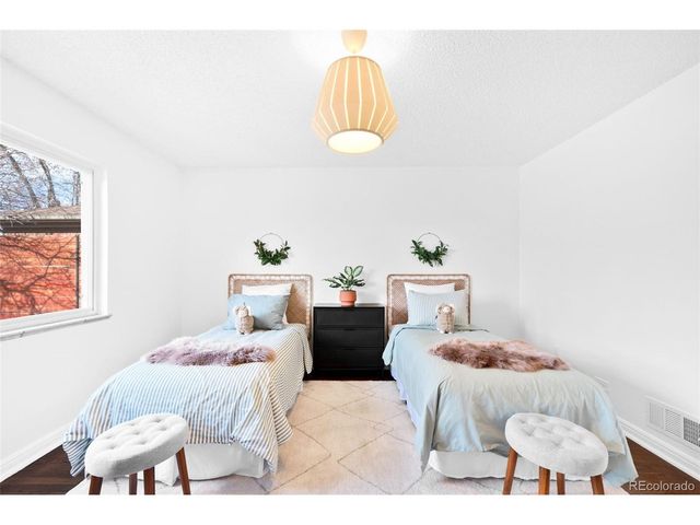 3035 N Monaco st Pkwy, Denver, CO 80207